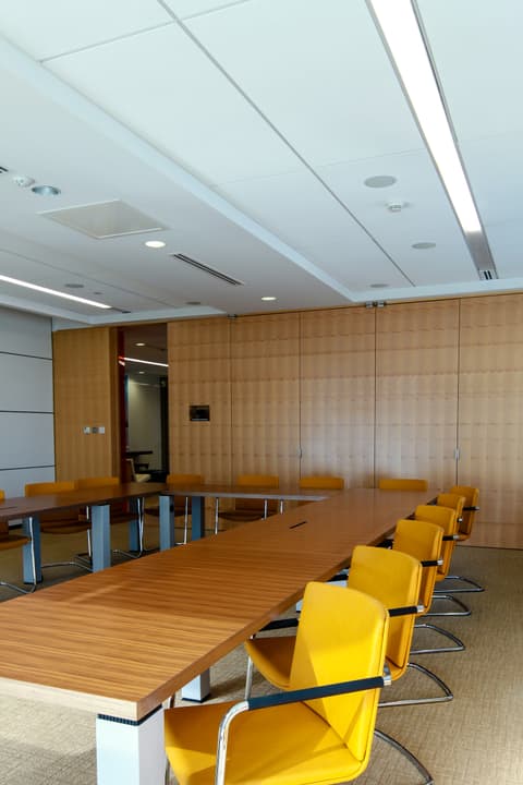 Latham & Watkins, Dubai, UAE
