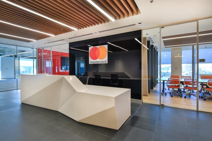 Mastercard — photograph 5
