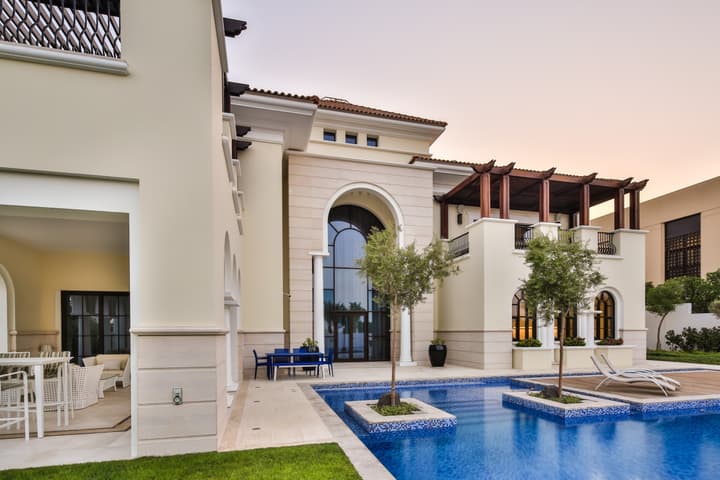 Mediterranean Show Mansion — photograph 4