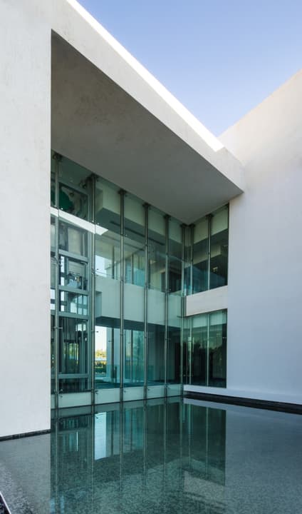 Meydan Sales Center — photograph 6
